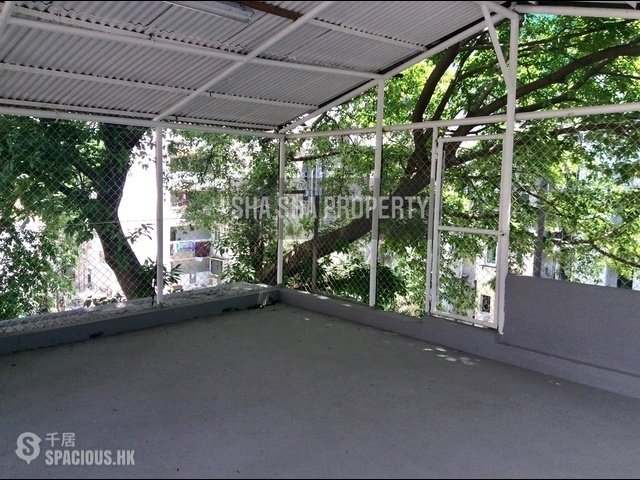 Central - 12, Staveley Street 01