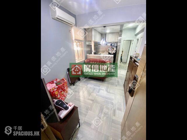 Mong Kok - Wah Sun Building 01