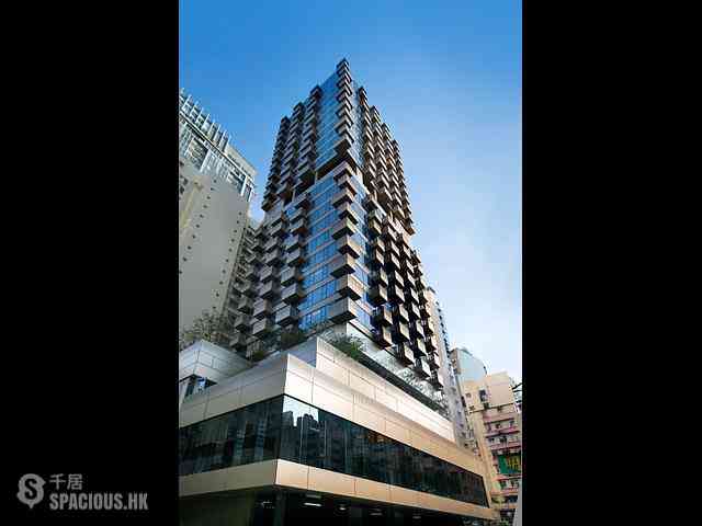 Wan Chai - The Luna 01