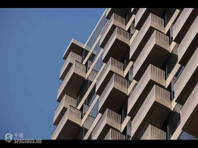 Wan Chai - The Luna 01