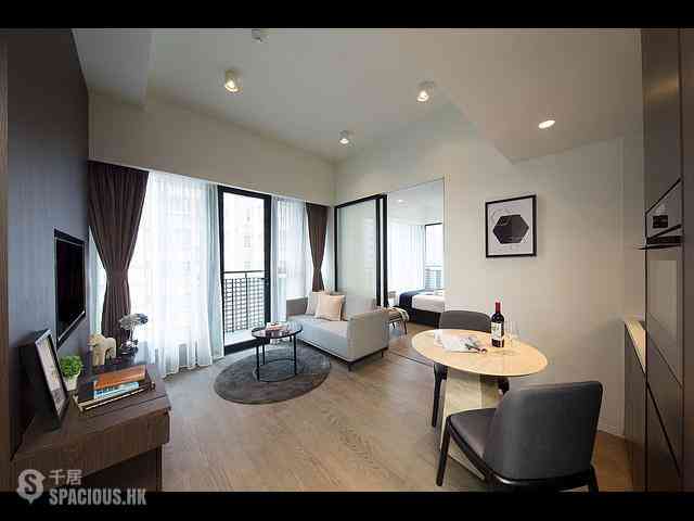 Wan Chai - The Luna 02