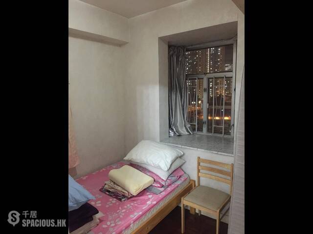 Kwai Chung - Kwai Fong Terrace 01