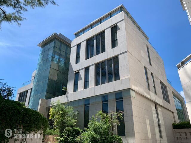Repulse Bay - 11-12B, Headland Road 01
