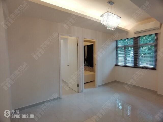 Wan Chai - 20, Spring Garden Lane 01