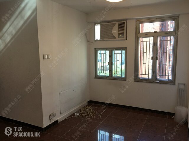 Tuen Mun - Siu Hong Court 01