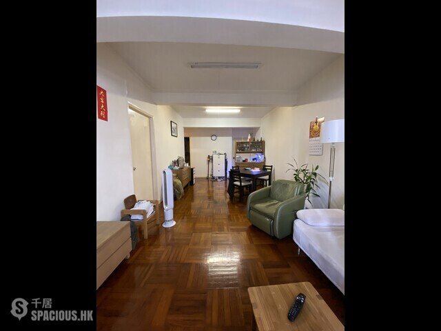 Wan Chai - King Sing Mansion 01