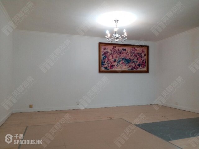 Lai Chi Kok - Mei Foo Sun Chuen Phase 2 01