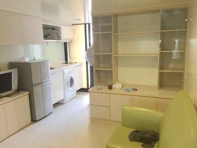 Songshan - No. XXX, Section 4, Bade Rd, Songshan District, Taipei City, Taiwan 105 01