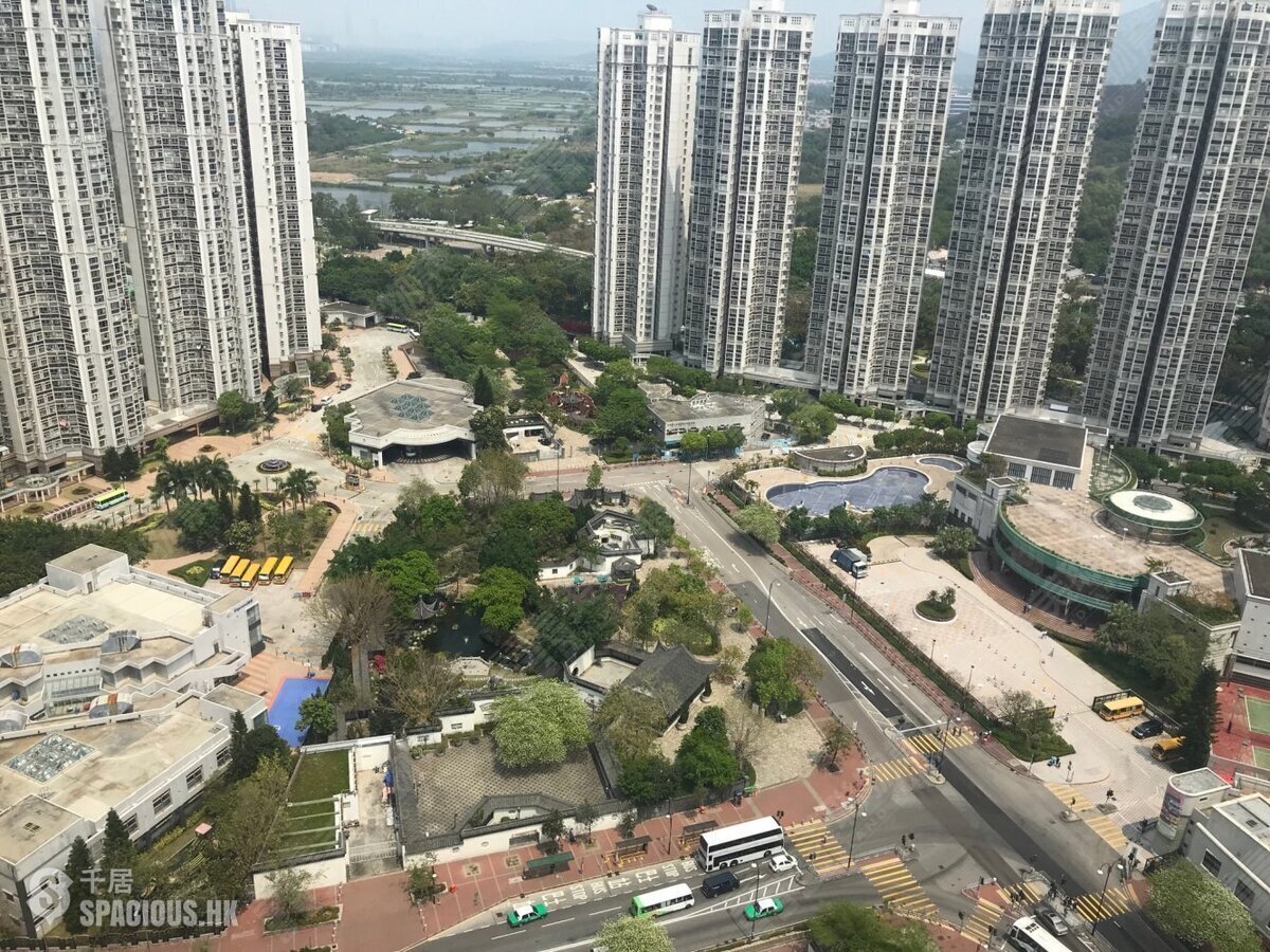 Tin Shui Wai - Kingswood Villas Phase 5 Lynwood Court 01