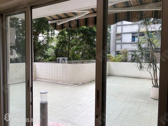 Sai Wan Ho - Lei King Wan Sites C Block 10 Yee Qun Mansion 01
