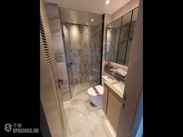 Tuen Mun - Mount Regency 01