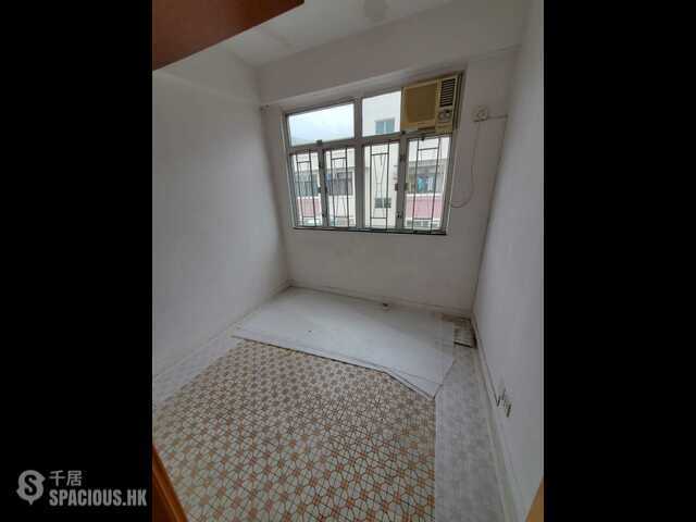 Tai Wai - Mun Tong Building 01