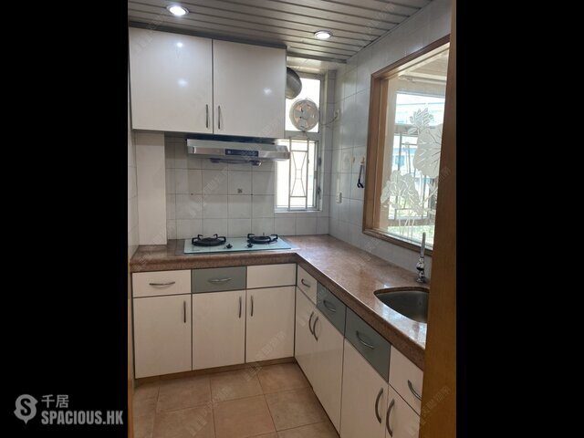 Lai Chi Kok - Mei Foo Sun Chuen Phase 4 01