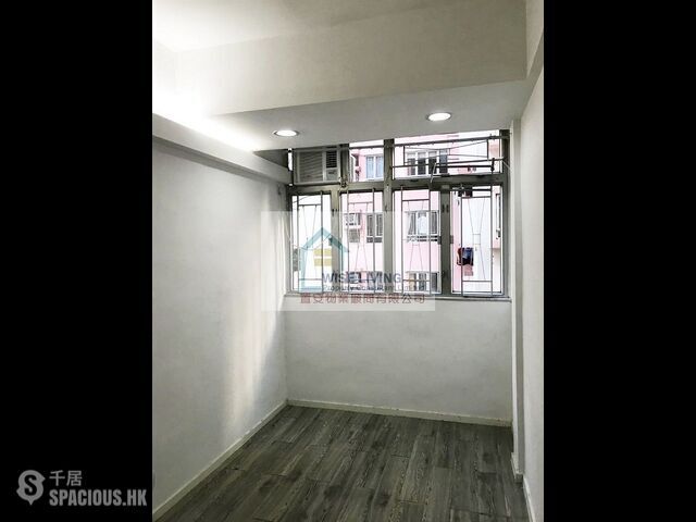 Kennedy Town - Yue Yee Mansion 01