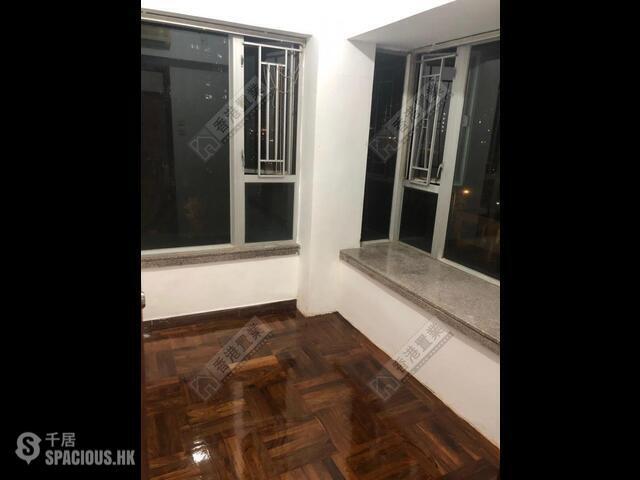 Tuen Mun - Parkland Villas 01