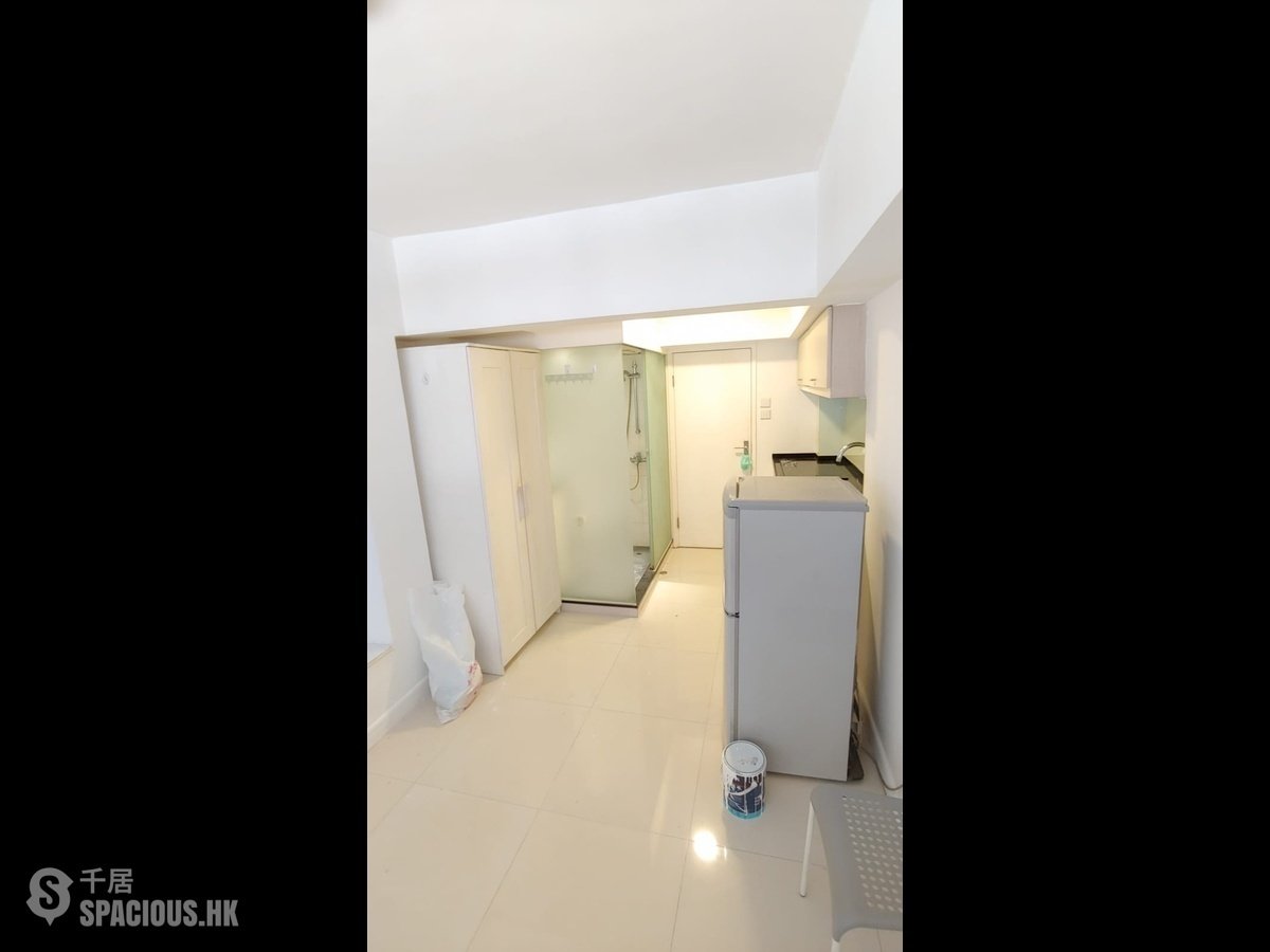 Sai Ying Pun - 308, Queen's Road West 01