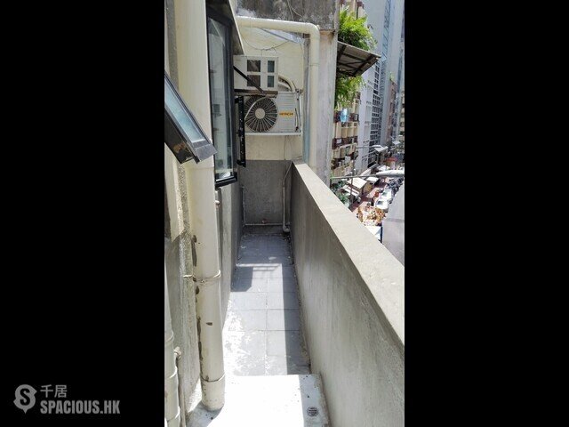 Sheung Wan - On Yip Lau 01