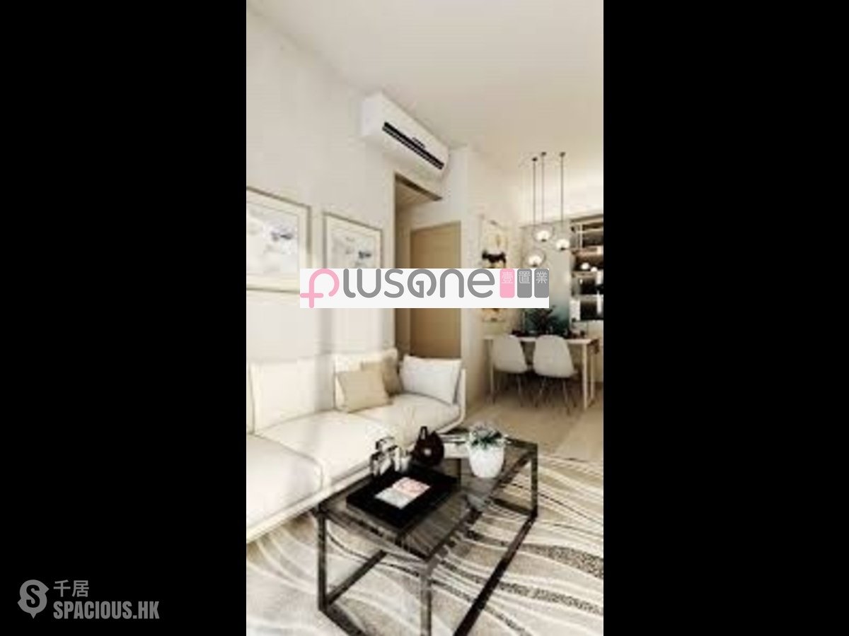 Sheung Wan - 8, Hillier Street 01