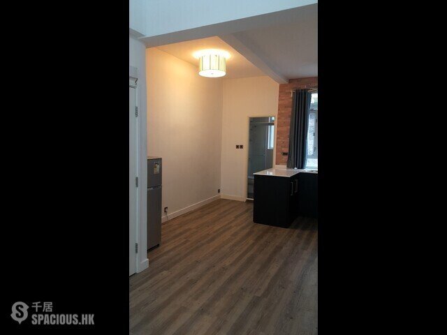 Sai Ying Pun - 24, High Street 01