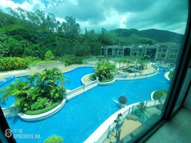 Tai Po - The Paramount 01