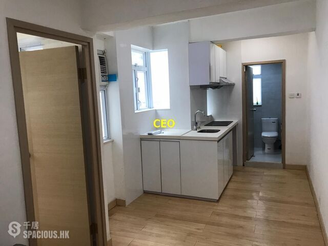 Sai Ying Pun - 12, Third Street 01