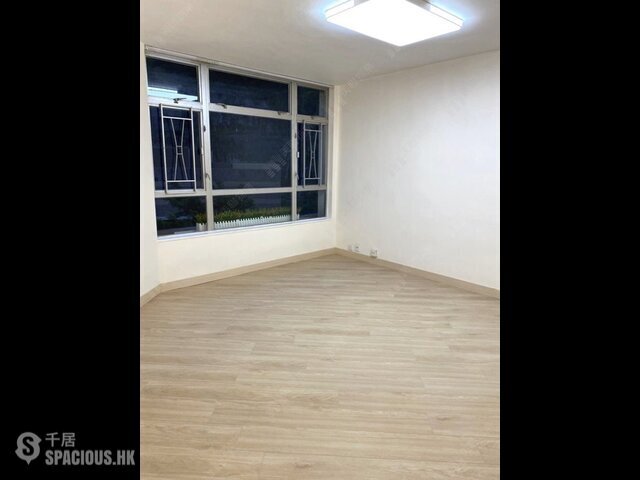 Ap Lei Chau - South Horizons Phase 3 Mei Ka Court (Block 23A) 01