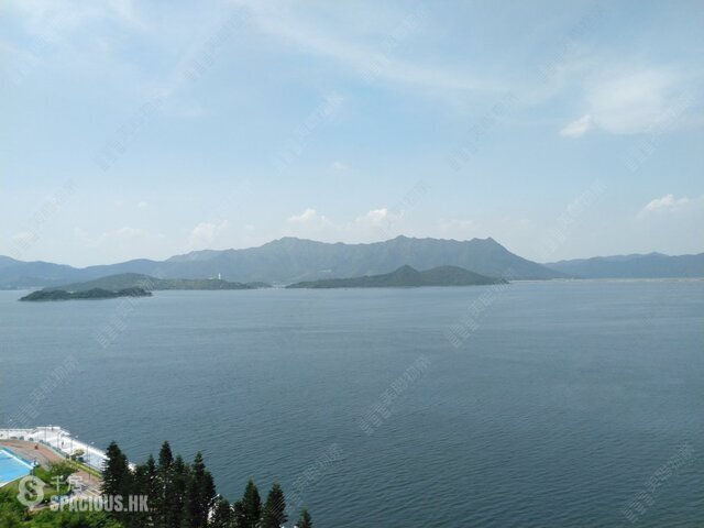 Ma On Shan - Villa Oceania 01