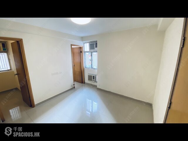 Aberdeen - Ka Wo Building 01