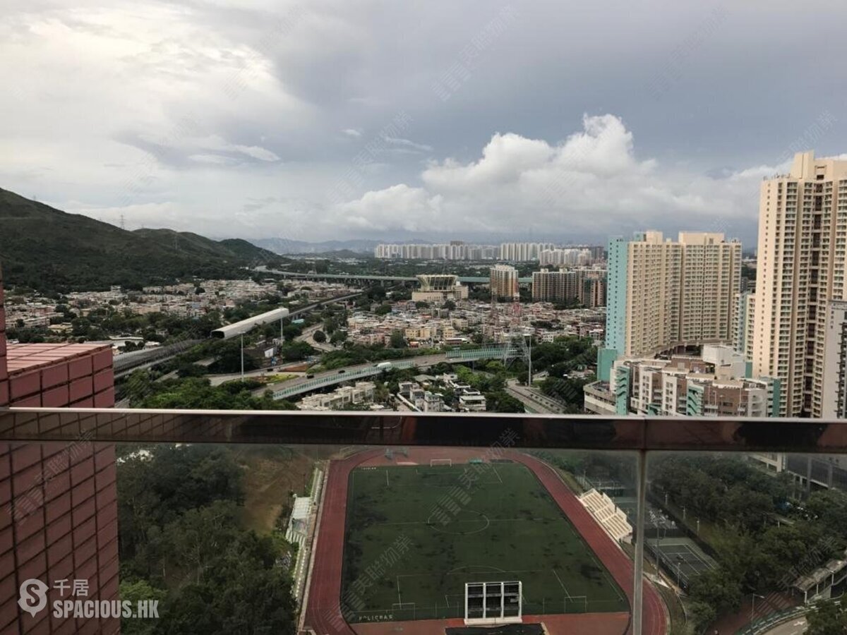 Tuen Mun - Parkland Villas 01