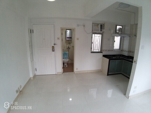 Mong Kok - Hing Yip House 01