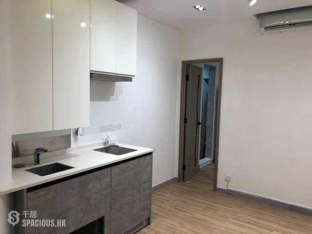 Sheung Wan - AVA128 01