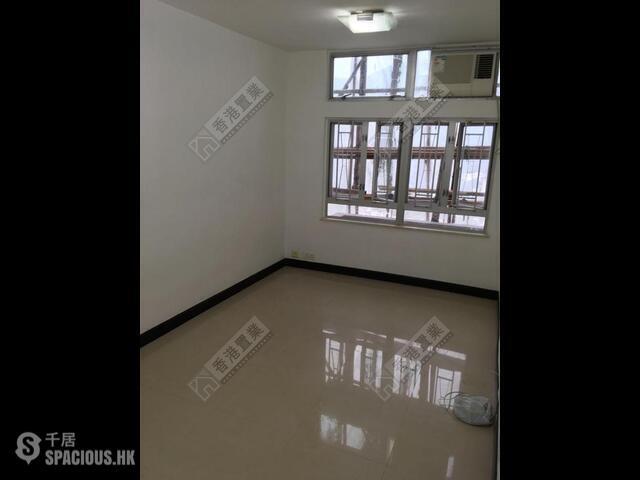 Tseung Kwan O - King Ming Court 01