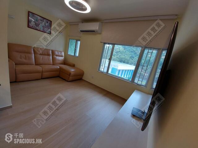 Lam Tin - Hong Pak Court 01