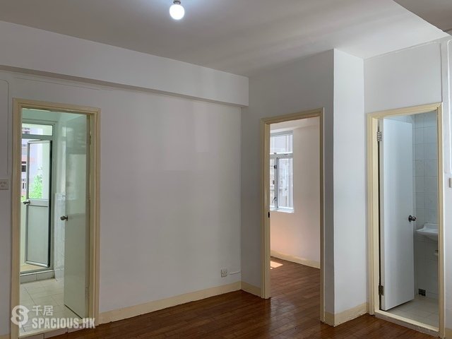 Wan Chai - 2-4, Gresson Street 01