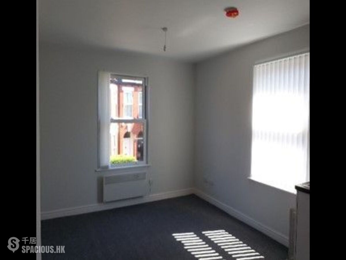 Greater Manchester - Railway Road Leigh WN7 - 7.7% yield buy to let 08