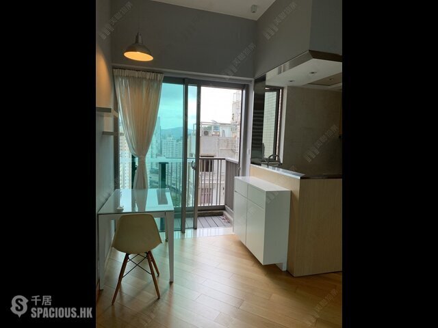 Shau Kei Wan - i・UniQ Residence 01