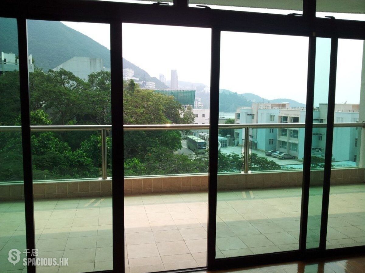 Repulse Bay - 77, Repulse Bay Road 01