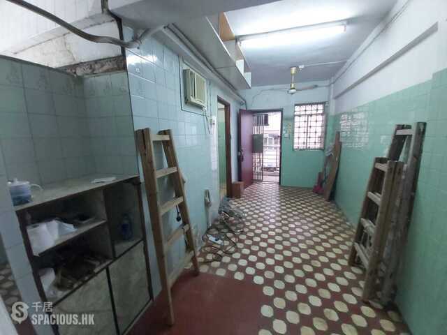 Jordan - Kam Shing Building 01
