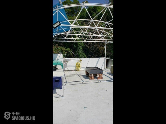 Lamma Island - Po Wah Yuen 01