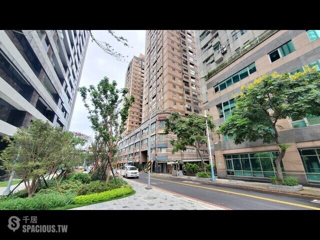 Banqiao - No. XXX, Section 2, Shuangshi Road, Banqiao District, New Taipei City, Taiwan 220 01