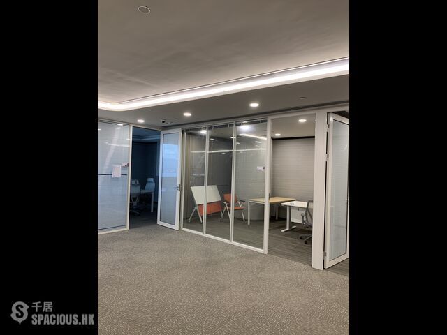 Sheung Wan - 9 Des Voeux Road West 01