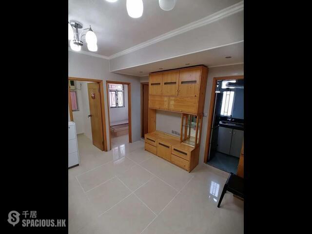 Prince Edward - Yiu Chung Building 01