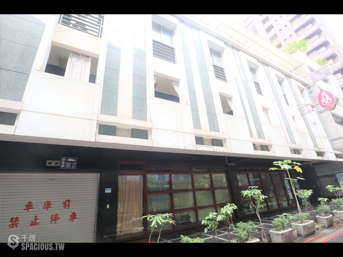 Zhongshan - XX Lane 121, Section 1, Zhongshan North Road, Zhongshan, Taipei 01