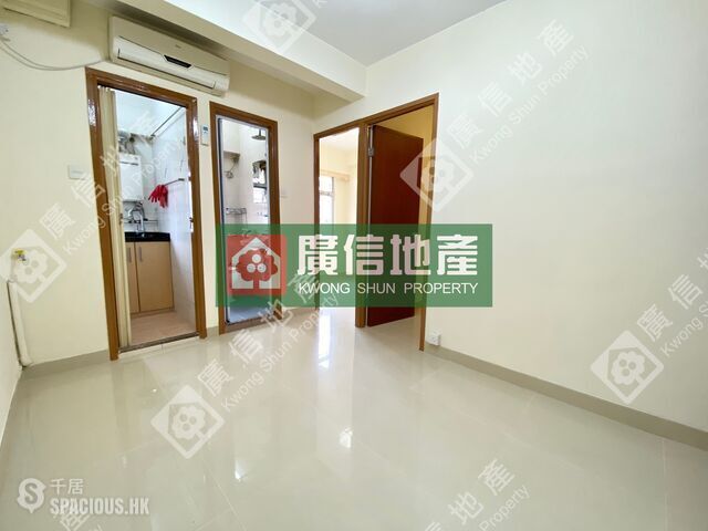 Mong Kok - Shun Hing Building 01