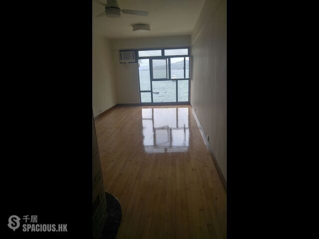 Peng Chau - Sea Crest Villa 01