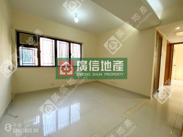 Mong Kok - Lisa House 01