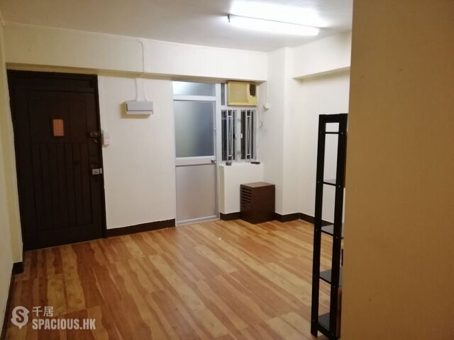 Wan Chai - 255, Queen's Road East 01