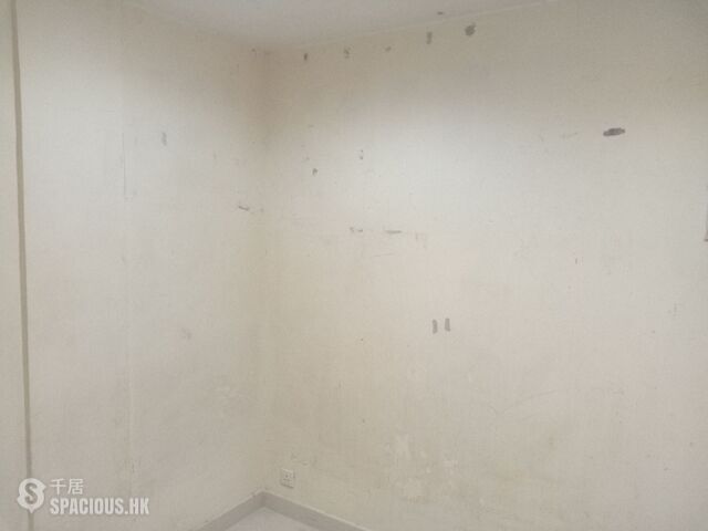Sai Ying Pun - 249, Des Voeux Road West 01