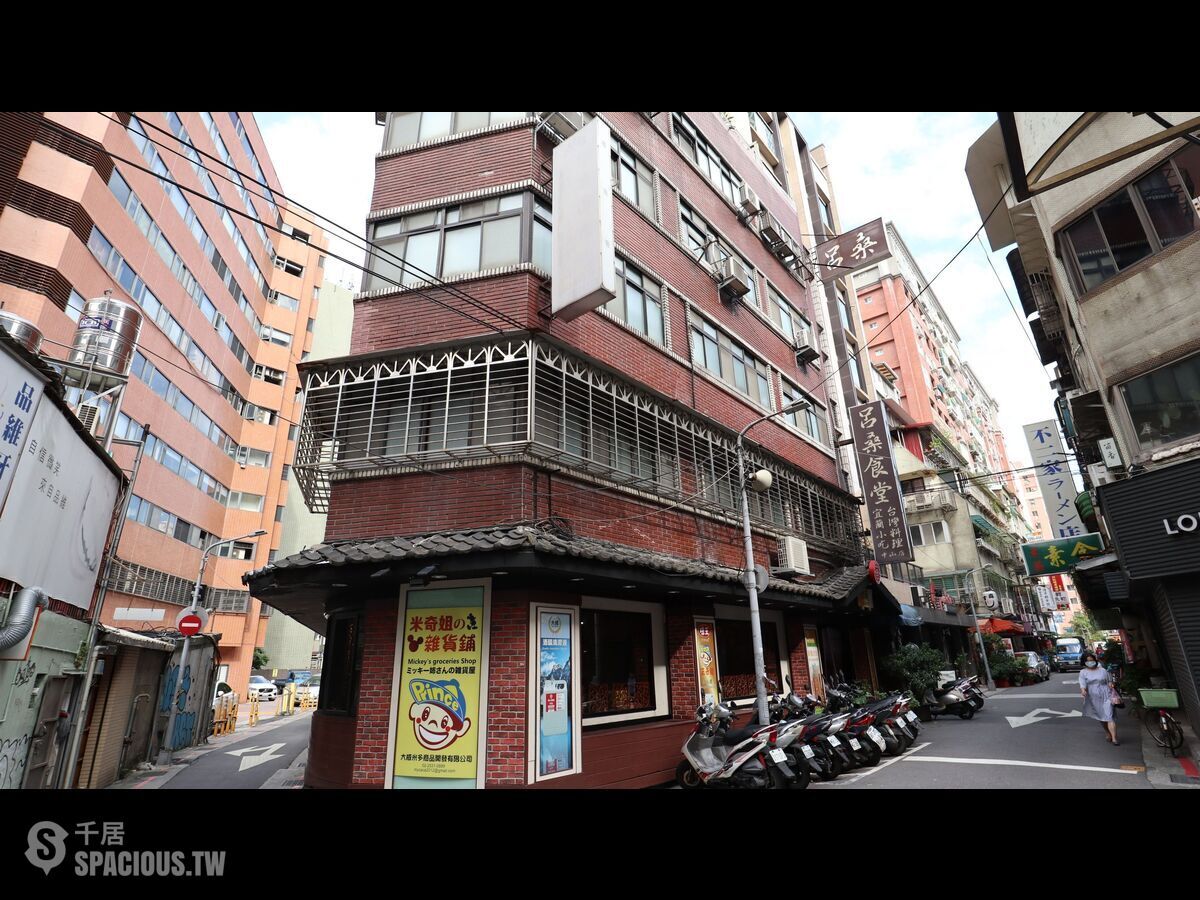 Zhongshan - X Lane 59, Section 2, Zhongshan North Road, Zhongshan, Taipei 01