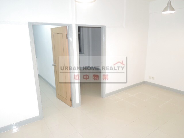 Happy Valley - 105, Caroline Hill Road 01